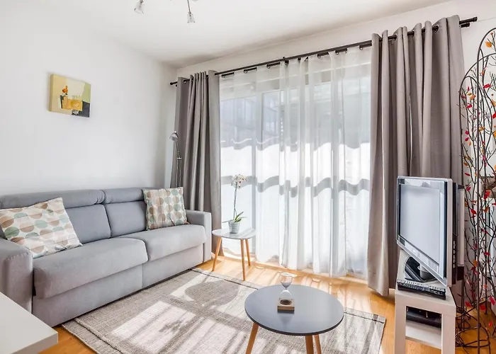 Lyon Confluence - Duplex Au Calme Avec Parking Prive En Option